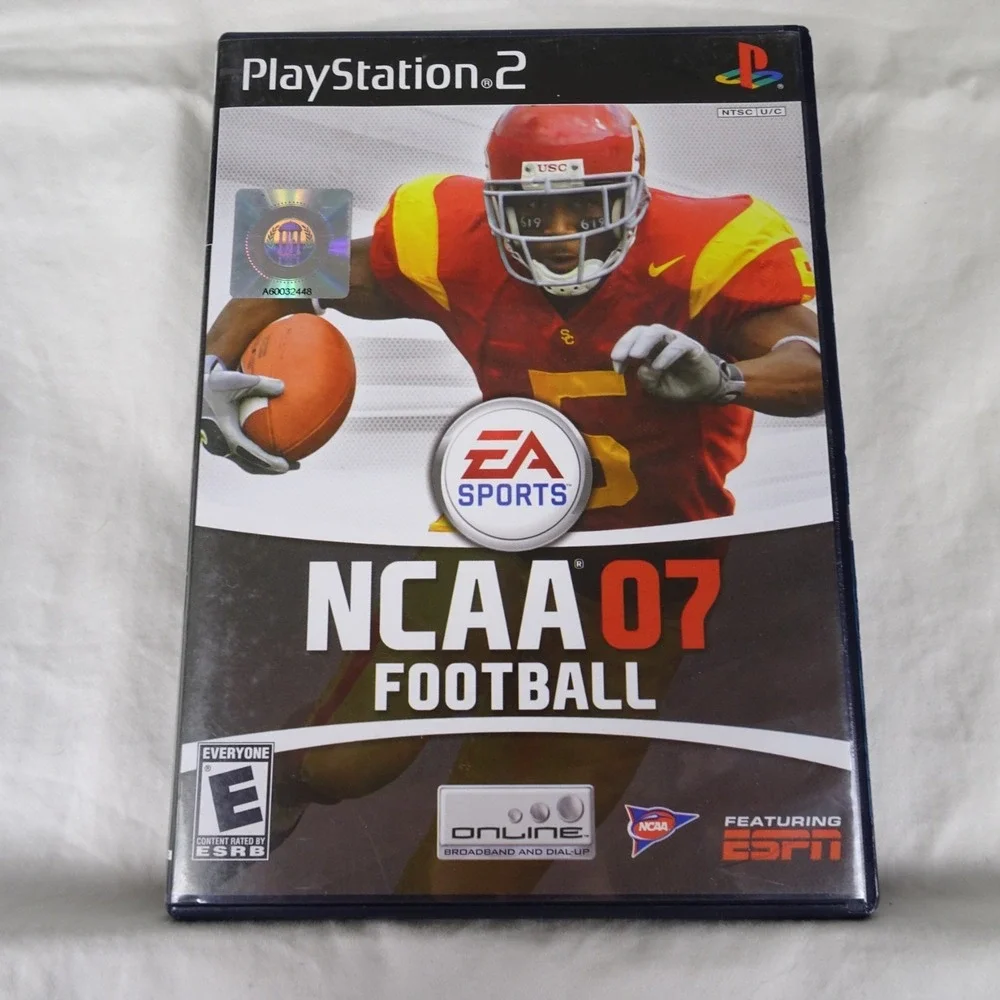 Play Station 2 - EA Sports‎ NCAA 07 Football w/ manual